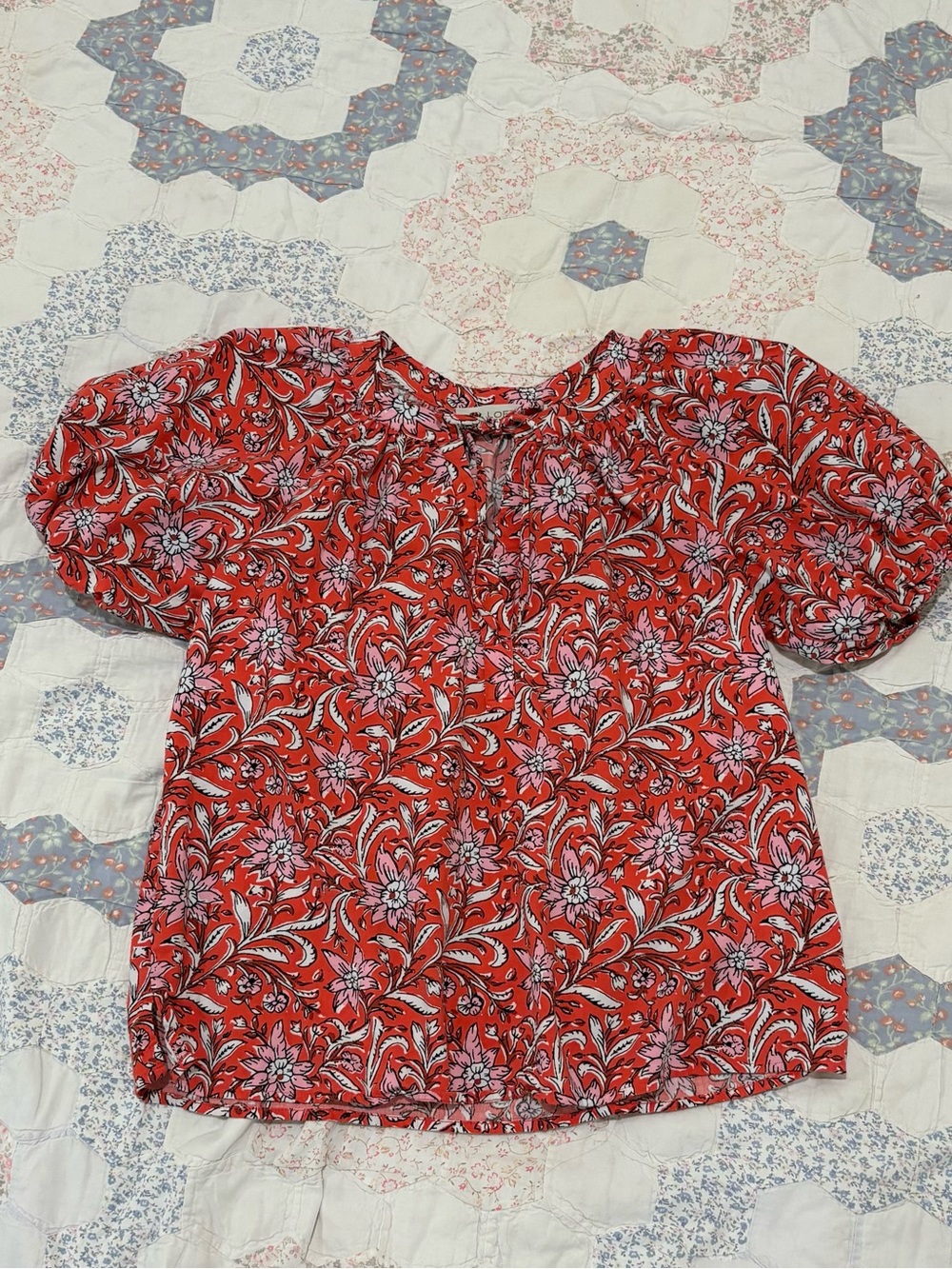 LOFT Red Floral Puff-Sleeve Blouse